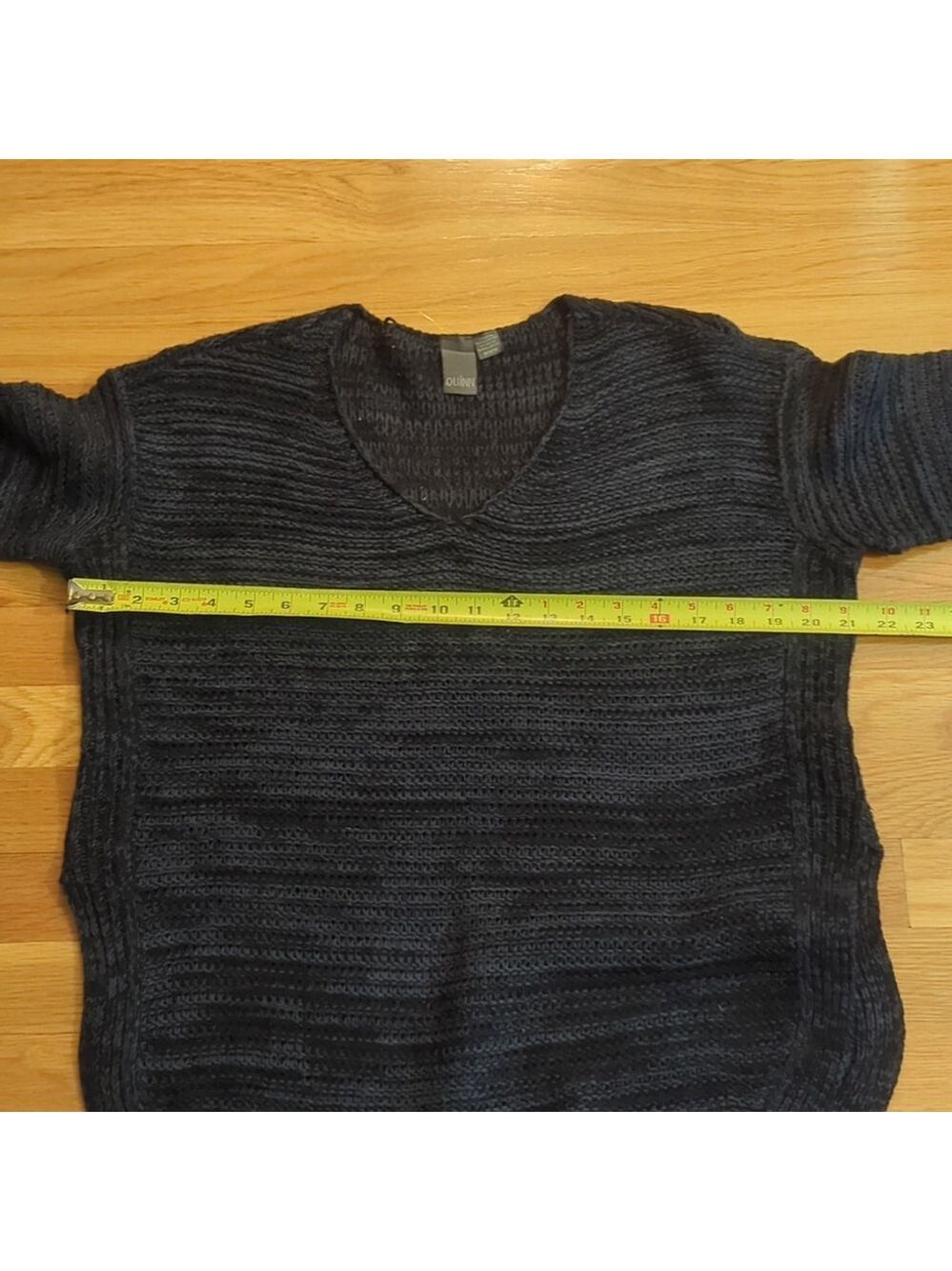 Quinn V Neck Blue Textured Knit Sweater Medium - Picture 6 of 11